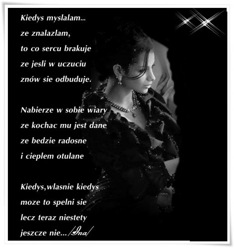 Czarno-bia�y portret smutnej kobiety w eleganckiej sukni z romantycznym wierszem po lewej stronie