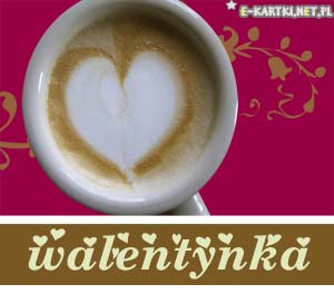 Bia�a fili�anka z kaw� cappuccino, na kt�rej piance uformowano serce, na r�owym tle z napisem Walentynka