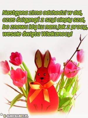 Czerwony zajączek wielkanocny z kokardą, różowe tulipany i życzenia wierszykiem na górze
