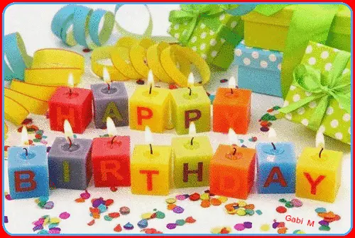 Kolorowe �wieczki uk�adaj�ce si� w napis Happy Birthday, ozdobne prezenty i konfetti