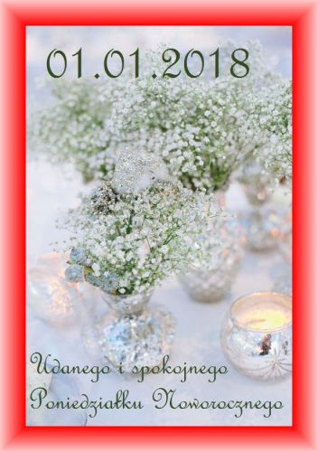 Bia�e kwiaty gips�wki w szklanych wazonach, �wiece i napisy noworoczne z dat� 01.01.2018
