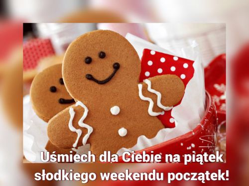 Dwa u�miechni�te pierniczki w czerwonym naczyniu, ozdobione bia�� polew� z napisem o weekendzie