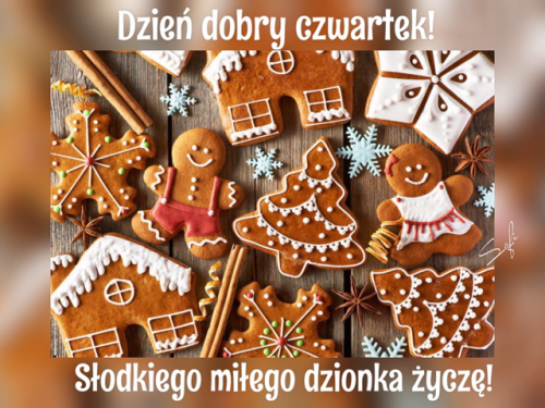Piernikowe ciasteczka, ludziki, domki i śnieżynki z białym lukrem na drewnianym stole z napisem